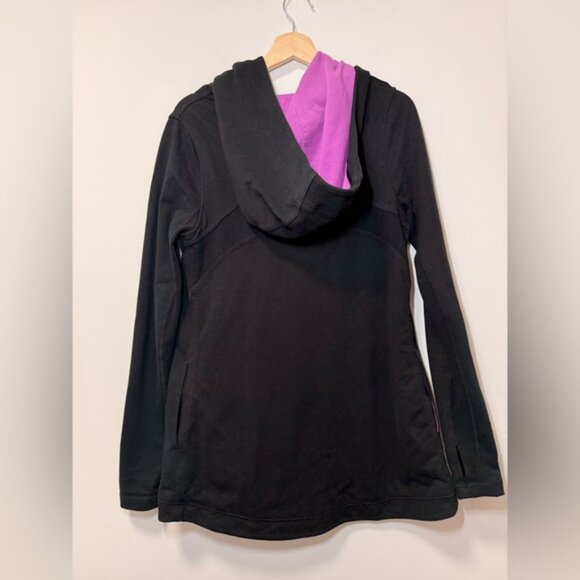 Lululemon Black Hoodie with Purple Ombre Interior Size 8 — Button Detail - Picture 3 of 8